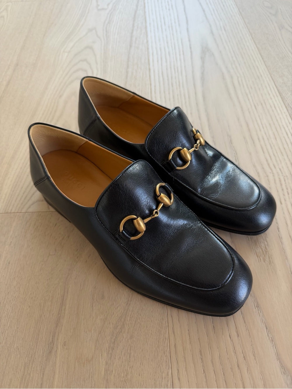 Gucci Black Leather Women's Horsebit Loafers with Gold Hardware